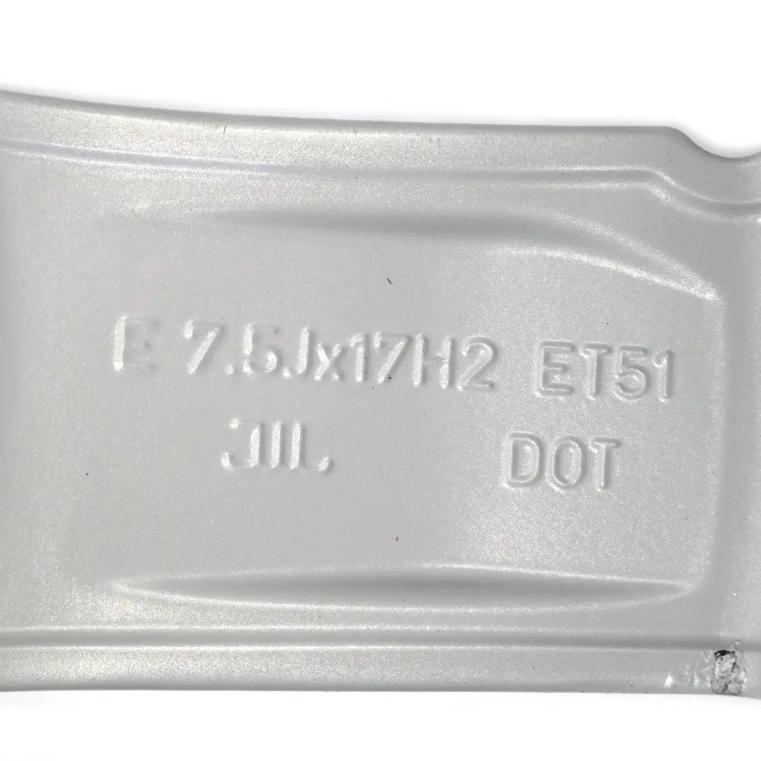 Audi A3 8V Silberne Leichtmetallfelge 17" ET:51 7,5J Sternspeiche 8V0601025CT - SKU 8V0601025CT-2 - Teilenummer 8V0601025CT-2