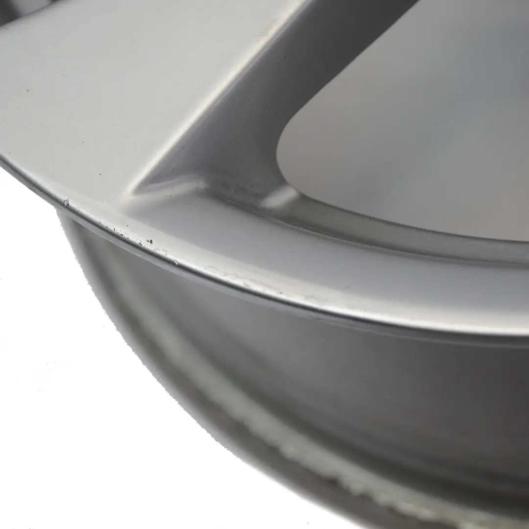 Audi A3 8V Jante argentée en alliage 17" ET:51 7,5J flèche l'étoile 8V0601025CT - SKU 8V0601025CT-2 - Numéro de pièce 8V0601025CT-2