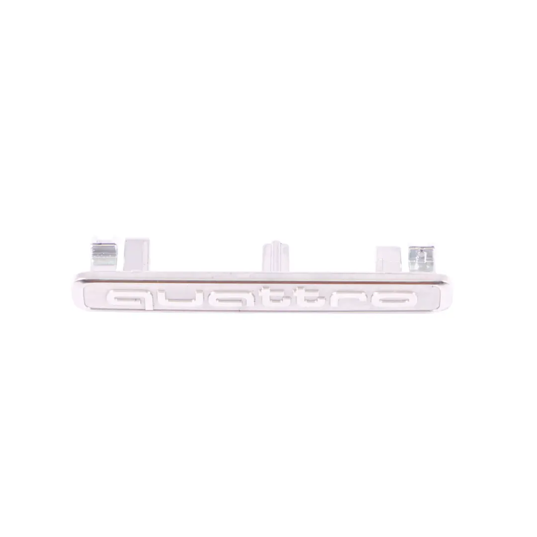 Audi TT FV Salpicadero Consola Quattro Etiqueta Insignia Embellecedor - SKU 8V0853191 - Número de pieza 8V0853191