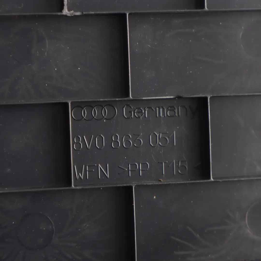 AMP Osłona Obudowa Wzmacniacza do Audi A3 8V o numerze 8V0863051 Audi A3 8V AMP Osłona Obudowa Wzmacniacza - SKU 8V0863051 - Numer Części 8V0863051