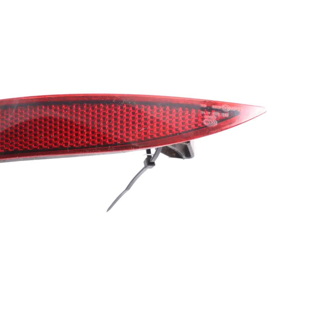Audi A3 8V Rear Bumper Reflector Light Left N/S Side - SKU 8V0945105A - Part number 8V0945105A