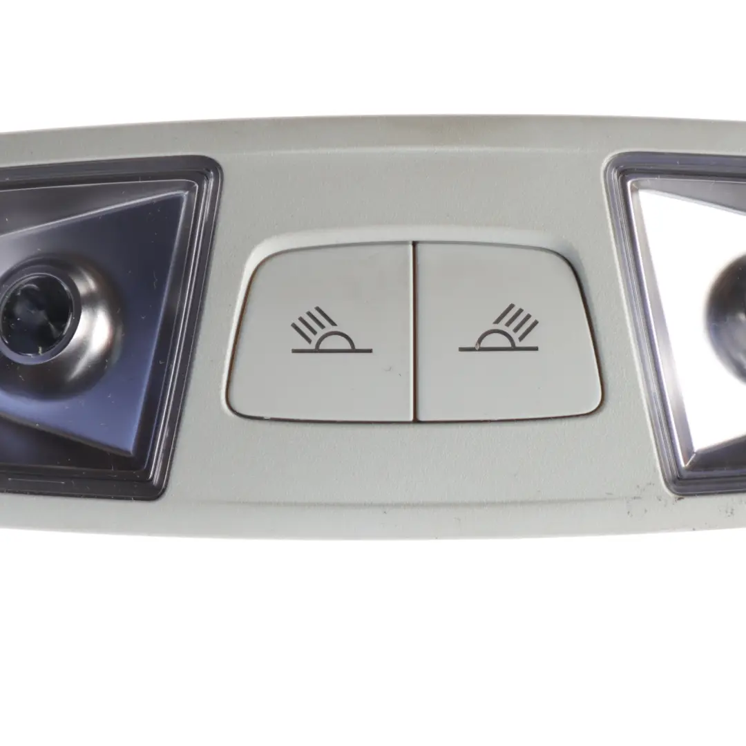 Audi A3 S3 8V Luce Tetto Posteriore Lampada Lettura Pannello 8P0947111A - SKU 8V0947111A - Numero di parte 8V0947111A