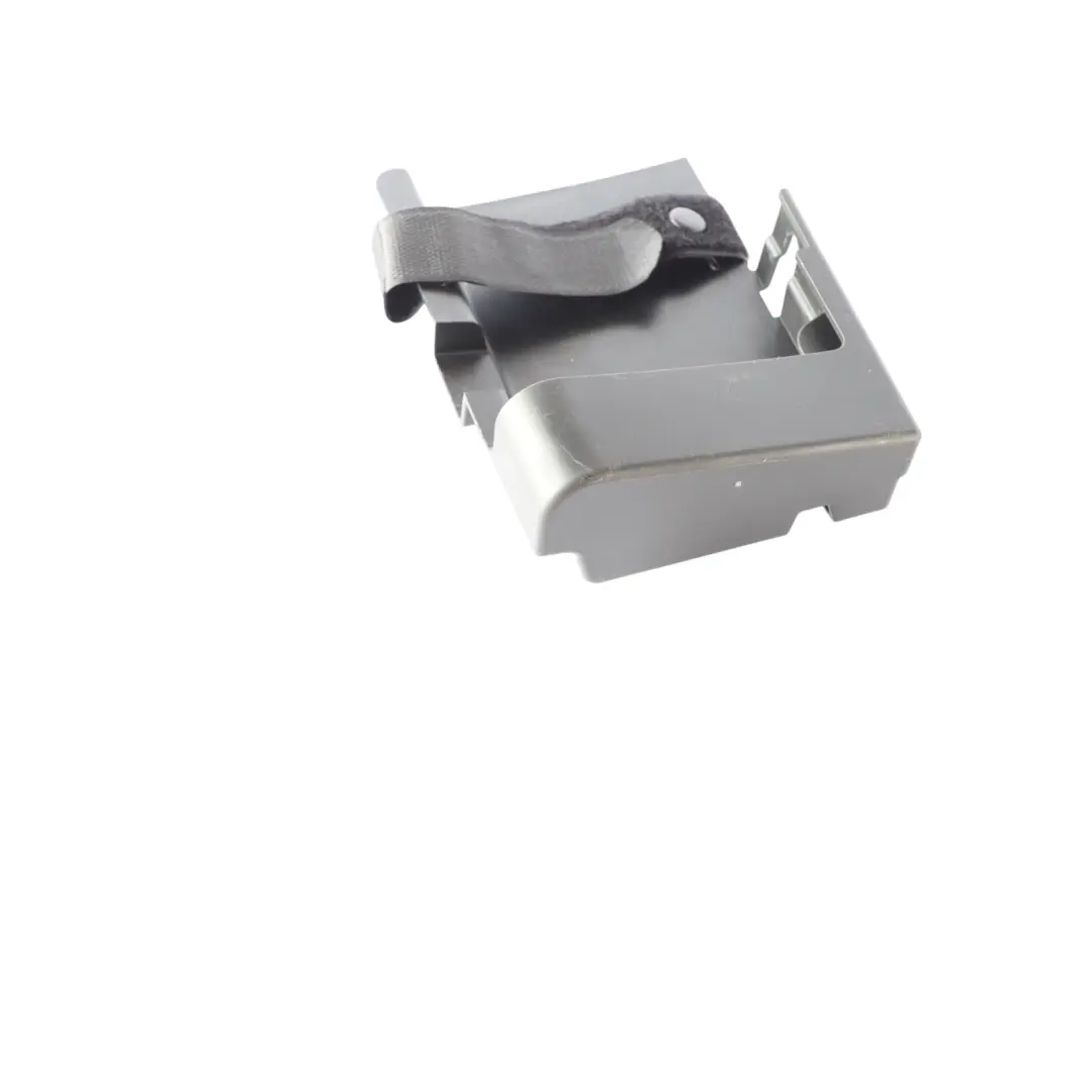 Door Tools Case Bag Holder Bracket to Audi A3 8V with Part number 8V3012636 Audi A3 8V Door Tools Case Bag Holder Bracket - SKU 8V3012636 - Part number 8V3012636