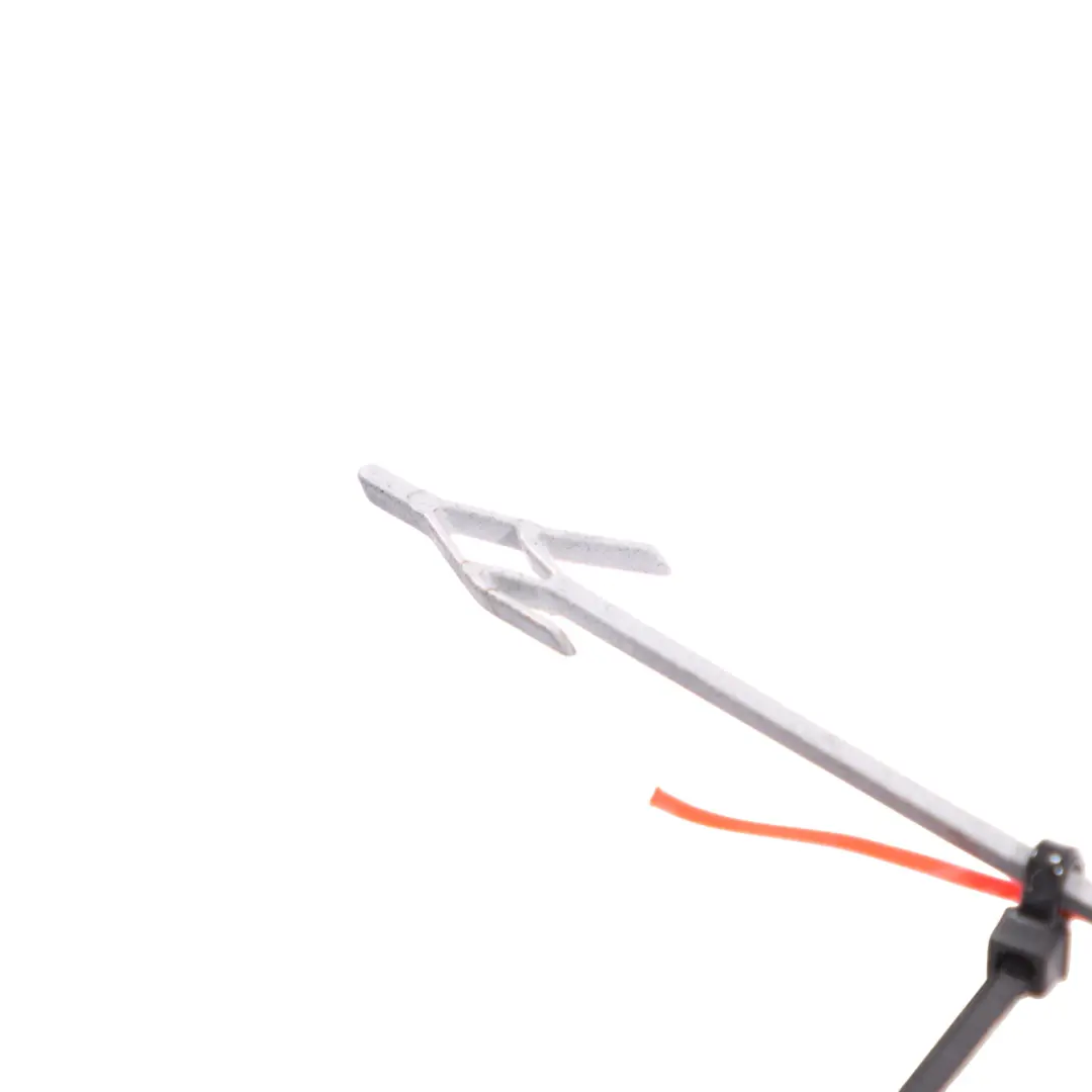 Cubierta gancho remolque delantero negro mítico - Y9T para Audi A3 8V con número de pieza 8V3807241B Audi A3 8V Cubierta gancho remolque delantero negro mítico - Y9T - SKU 8V3807241B-MYB - Número de pieza 8V3807241B