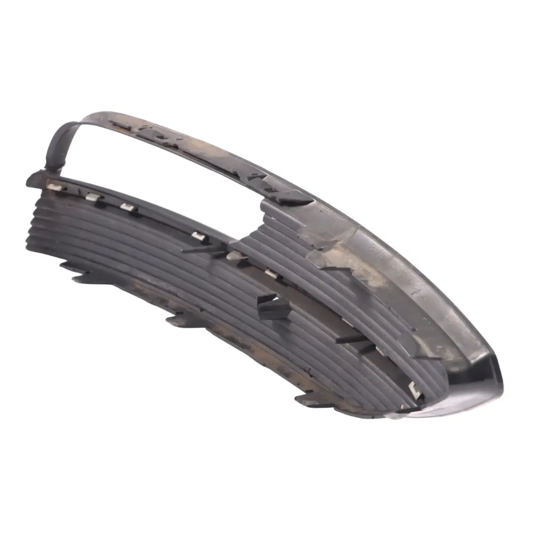 Audi A3 8V Grille Protection Pare Chocs Avant Antibrouillard Gauche - SKU 8V3807681A - Numéro de pièce 8V3807681A