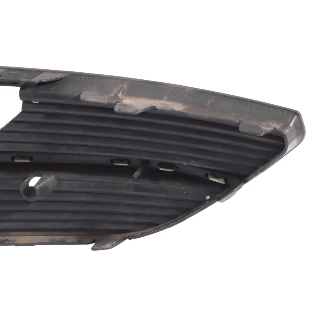 Audi A3 8V Grille Protection Pare Chocs Avant Antibrouillard Gauche - SKU 8V3807681A - Numéro de pièce 8V3807681A