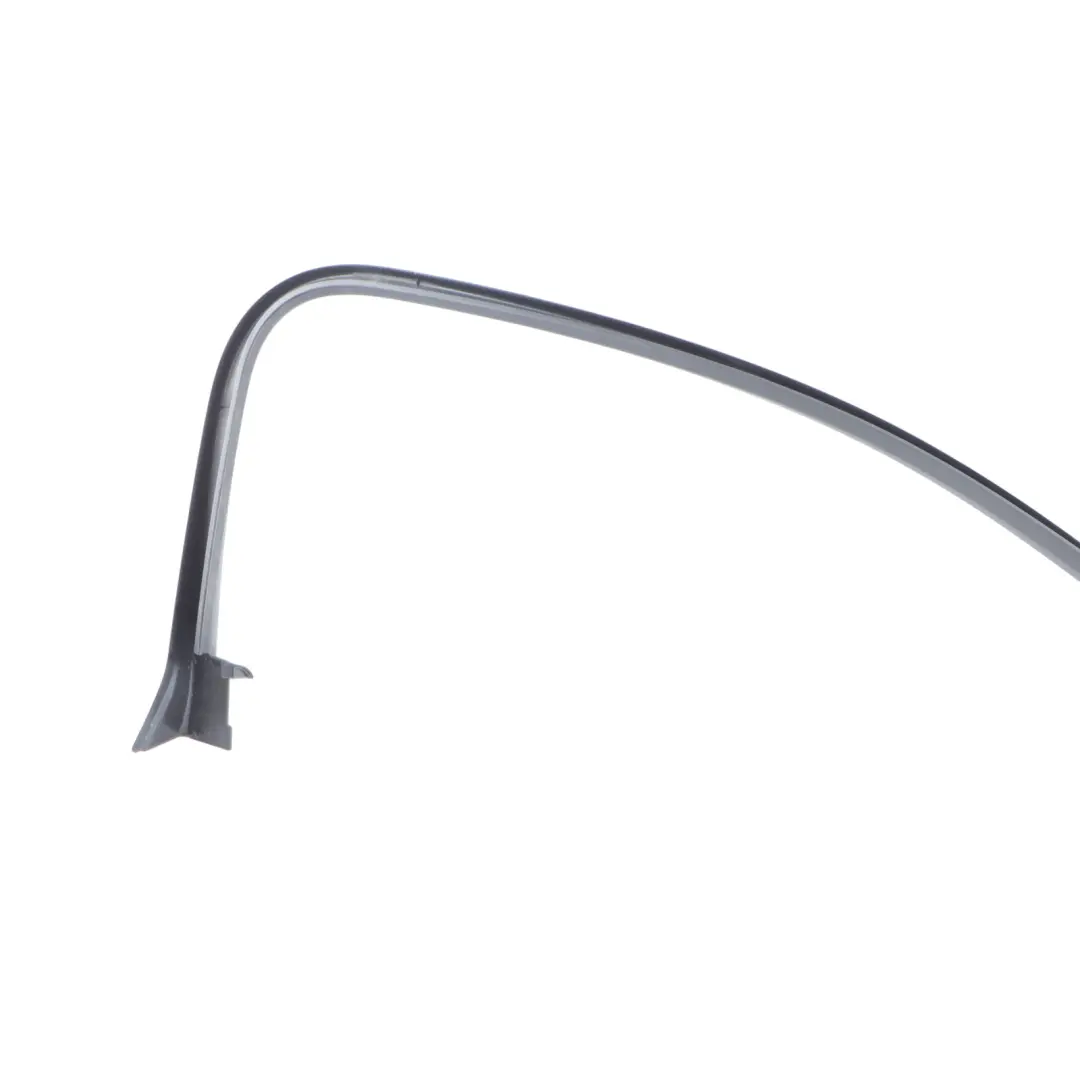 Ventana Marco Cubierta Puerta Delantera Derecha para Audi A3 8V con número de pieza 8V3867610 Audi A3 8V Ventana Marco Cubierta Puerta Delantera Derecha - SKU 8V3867610 - Número de pieza 8V3867610