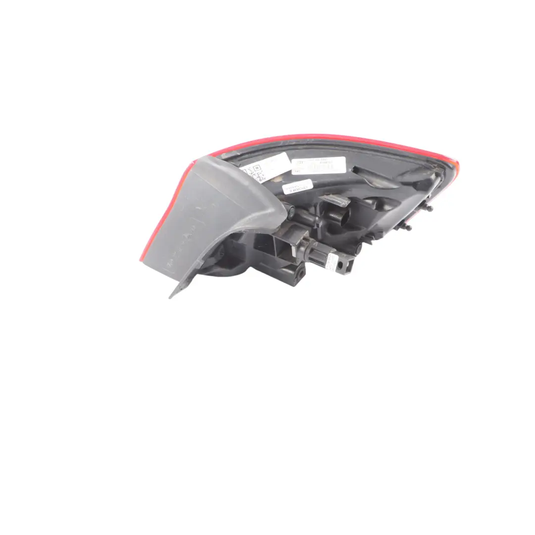 Light Trunk Lid Boot Tailgate Lamp Rear Left N/S to Audi A3 S3 8V with Part number 8V3945095D Audi A3 S3 8V Light Trunk Lid Boot Tailgate Lamp Rear Left N/S - SKU 8V3945095D - Part number 8V3945095D