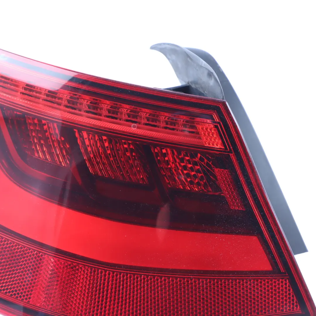 Light Trunk Lid Boot Tailgate Lamp Rear Left N/S to Audi A3 S3 8V with Part number 8V3945095D Audi A3 S3 8V Light Trunk Lid Boot Tailgate Lamp Rear Left N/S - SKU 8V3945095D - Part number 8V3945095D