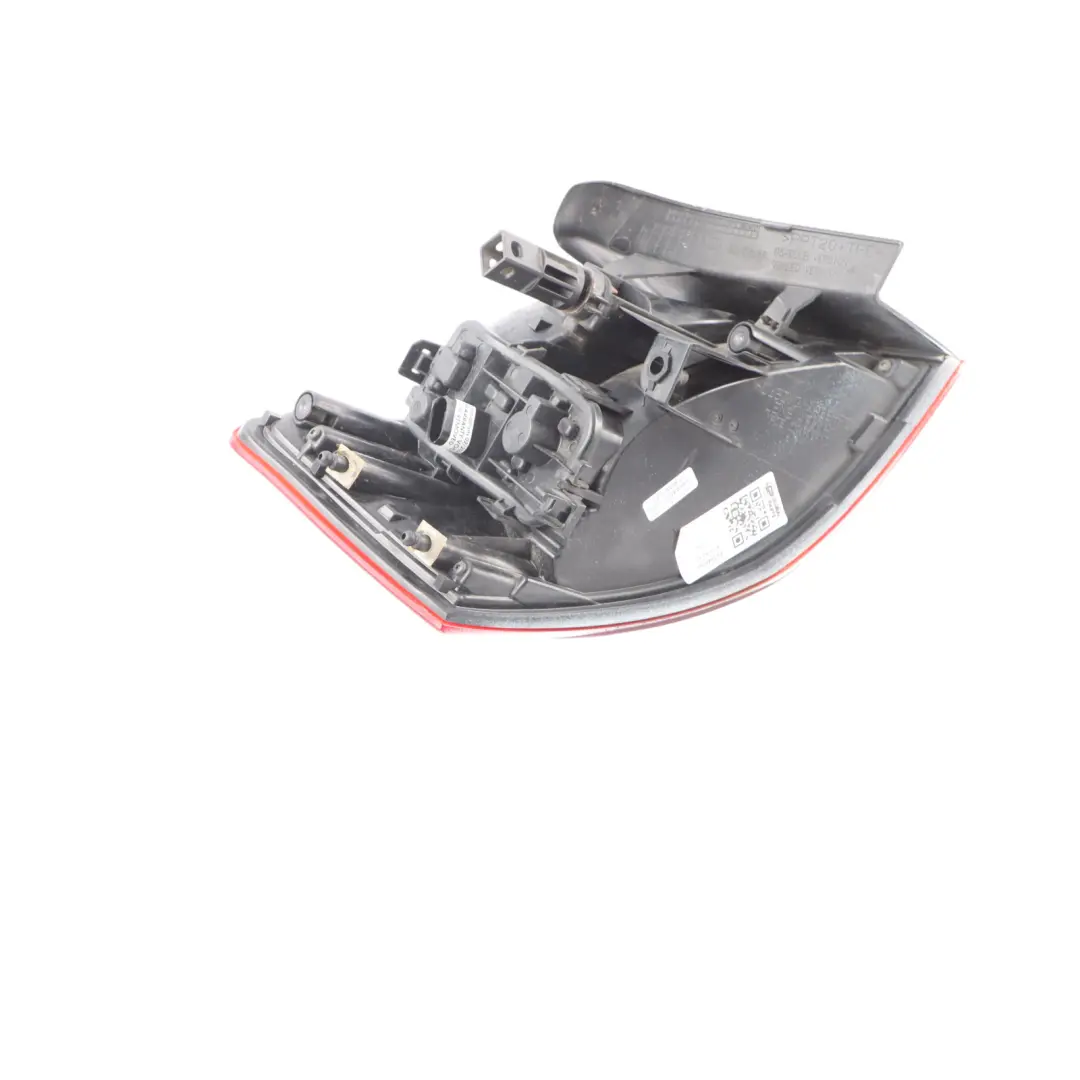 Audi A3 8V Feu Arrière Droit Feu Extérieur De Coffre - SKU 8V3945096 - Numéro de pièce 8V3945096
