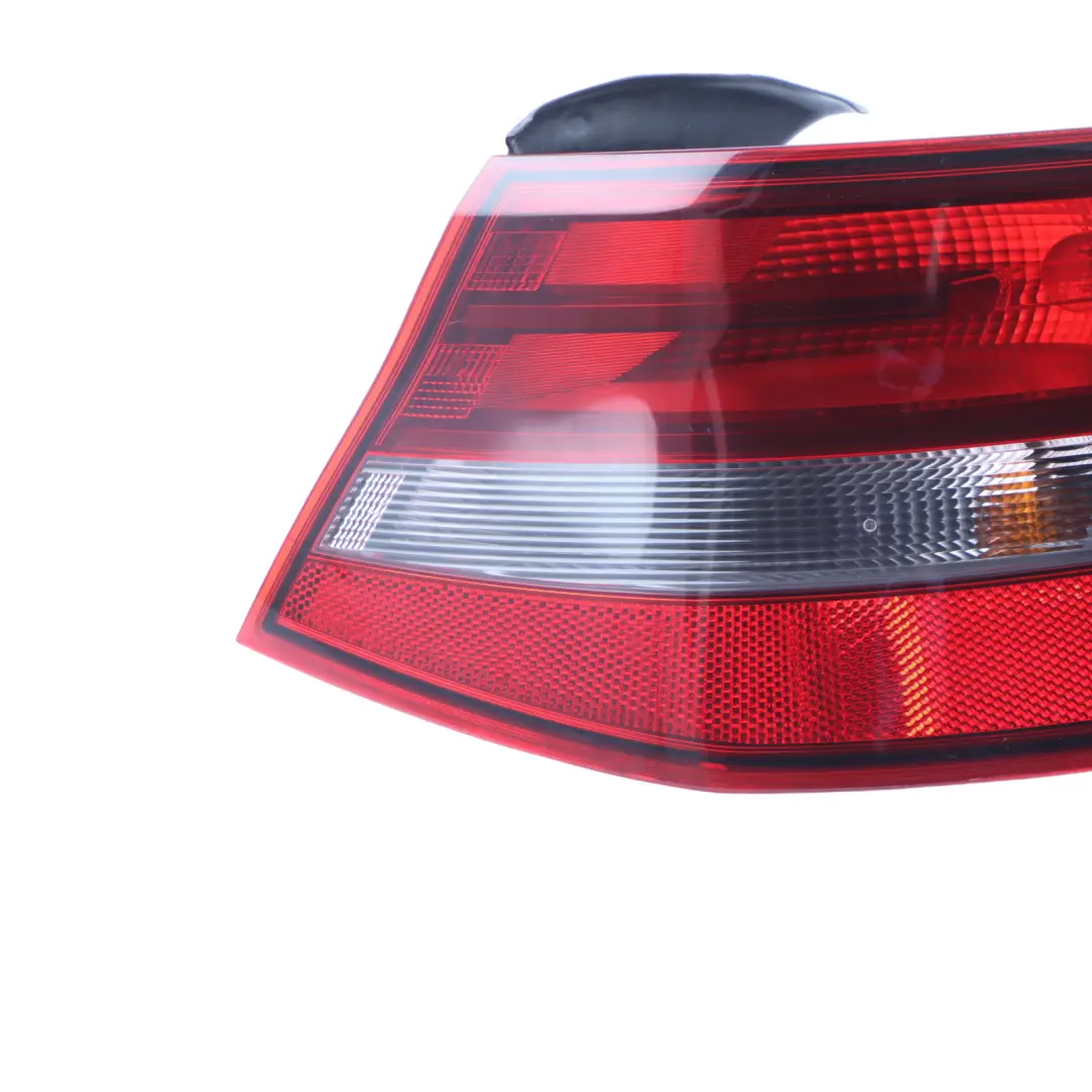 Audi A3 8V Tail Light Rear Right O/S Outer Lamp Boot Light - SKU 8V3945096 - Part number 8V3945096
