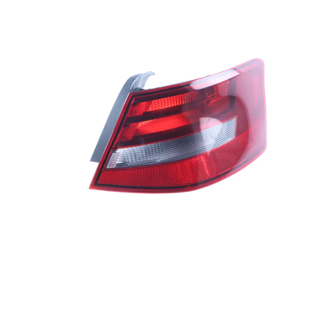 Fanale Posteriore Destro Lampada Esterna Boot Light per Audi A3 8V con numero di parte 8V3945096 Audi A3 8V Fanale Posteriore Destro Lampada Esterna Boot Light - SKU 8V3945096 - Numero di parte 8V3945096