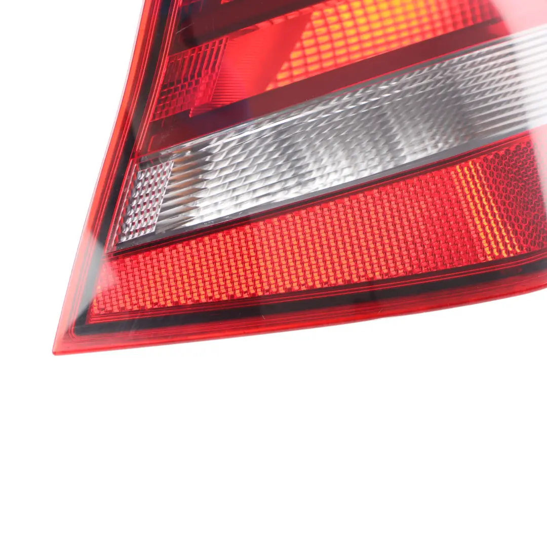 Światło Lampa Tylna Zewnętrzna Prawy Tył do Audi A3 8V o numerze 8V3945096 Audi A3 8V Światło Lampa Tylna Zewnętrzna Prawy Tył - SKU 8V3945096 - Numer Części 8V3945096