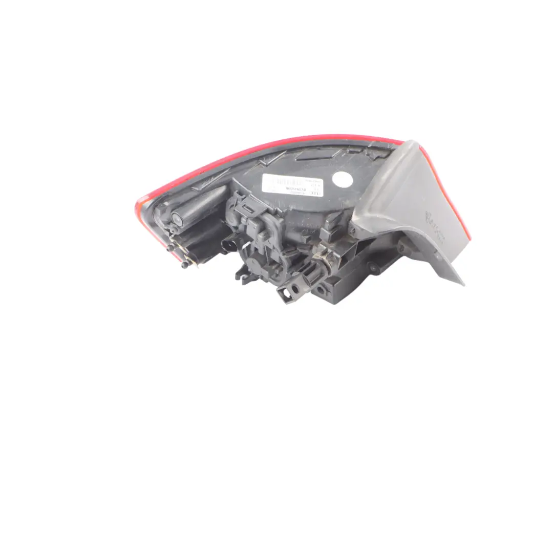 Audi A3 8V Tail Light Rear Right O/S Outer Lamp Boot Light - SKU 8V3945096 - Part number 8V3945096
