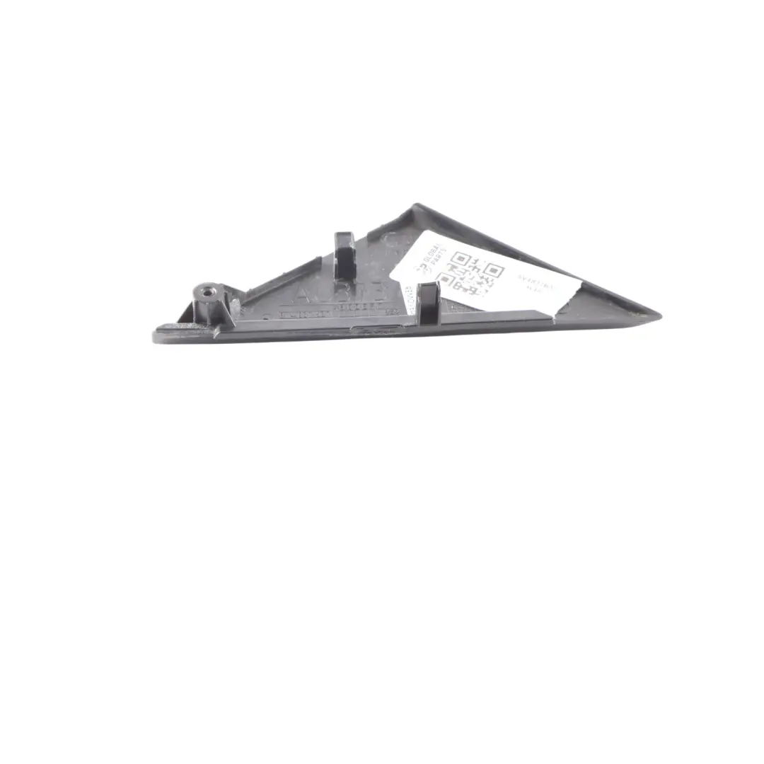 Rivestimento Triangolo Porta Anteriore Sinistra Interno per Audi A3 8V con numero di parte 8V4837637 Audi A3 8V Rivestimento Triangolo Porta Anteriore Sinistra Interno - SKU 8V4837637 - Numero di parte 8V4837637