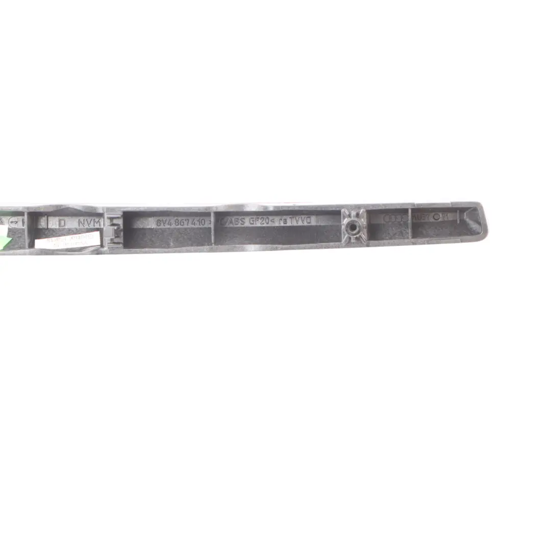Listwa Ozdobna Klamki Drzwi Przednia Prawa Chrom do Audi A3 8V o numerze 8V4867410A Audi A3 8V Listwa Ozdobna Klamki Drzwi Przednia Prawa Chrom - SKU 8V4867410A - Numer Części 8V4867410A