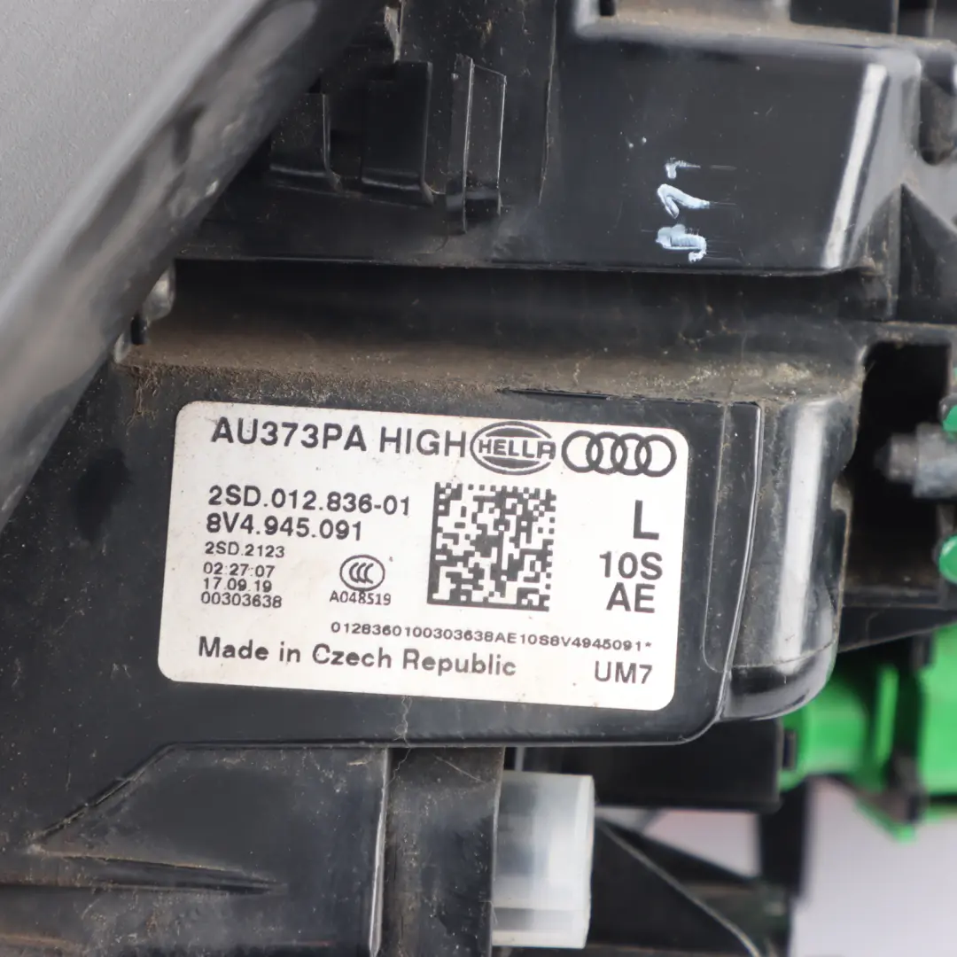 Luz Trasera Tapa Maletero Portón Trasero Exterior Izquierdo para Audi S3 8V con número de pieza 8V4945091 Audi S3 8V Luz Trasera Tapa Maletero Portón Trasero Exterior Izquierdo - SKU 8V4945091 - Número de pieza 8V4945091