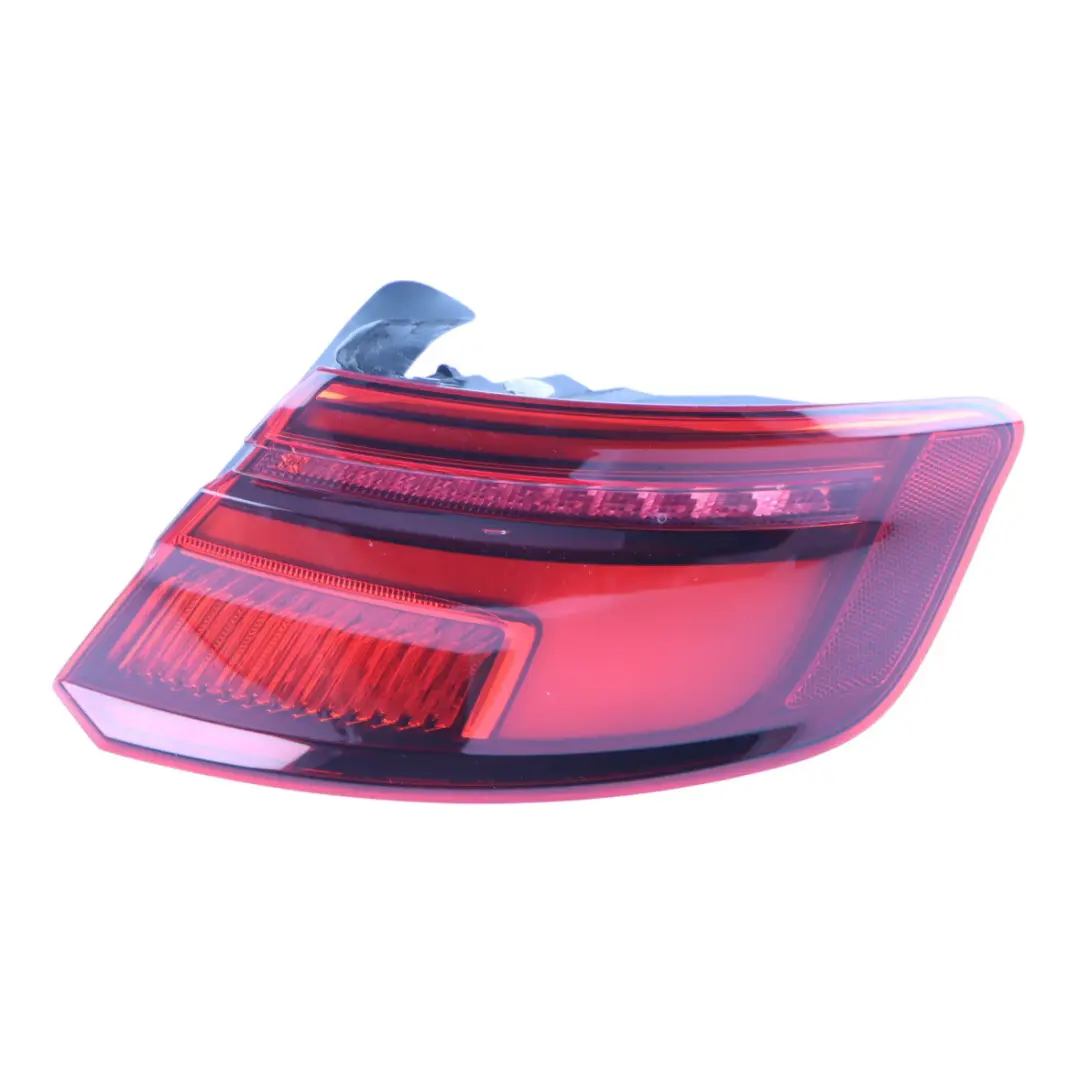 Feu Arrière De Coffre Hayon Extérieur Droit pour Audi S3 8V à propos du numéro de pièce 8V4945092 Audi S3 8V Feu Arrière De Coffre Hayon Extérieur Droit - SKU 8V4945092 - Numéro de pièce 8V4945092