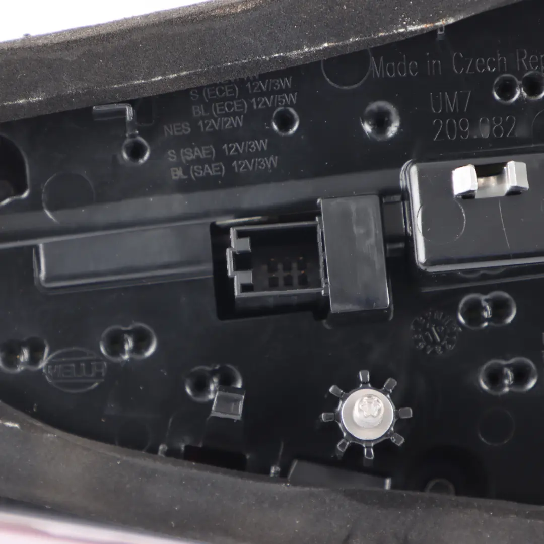 Luce Posteriore Bagagliaio Portellone Interno Sinistro per Audi S3 8V con numero di parte 8V4945093C Audi S3 8V Luce Posteriore Bagagliaio Portellone Interno Sinistro - SKU 8V4945093C - Numero di parte 8V4945093C