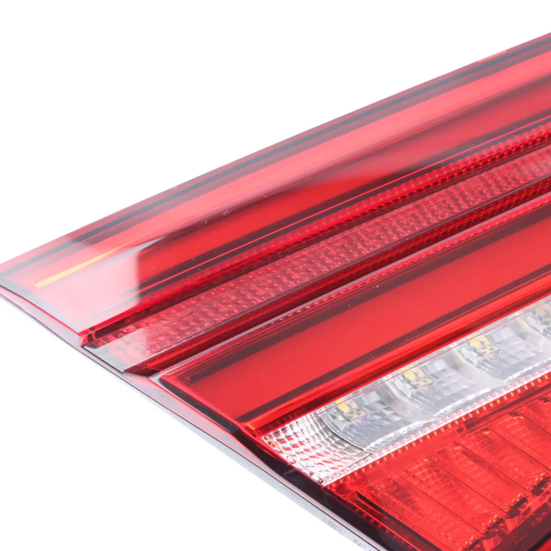 Luz Trasera Maletero Portón Trasero Luz Interior Izquierda para Audi S3 8V con número de pieza 8V4945093C Audi S3 8V Luz Trasera Maletero Portón Trasero Luz Interior Izquierda - SKU 8V4945093C - Número de pieza 8V4945093C