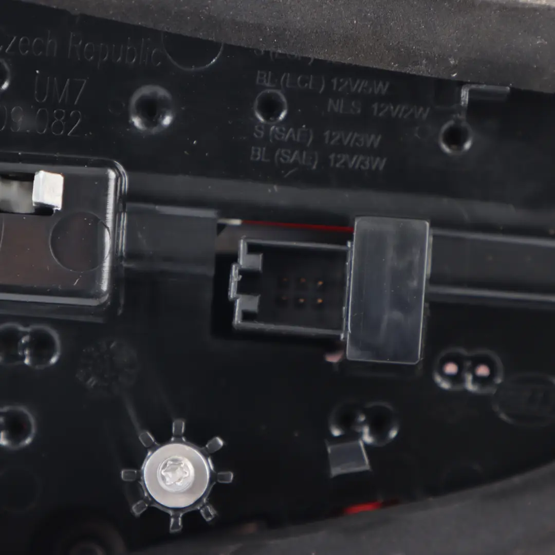 Luz Trasera Maletero Portón Trasero Luz Interior Derecha para Audi S3 8V con número de pieza 8V4945094C Audi S3 8V Luz Trasera Maletero Portón Trasero Luz Interior Derecha - SKU 8V4945094C - Número de pieza 8V4945094C