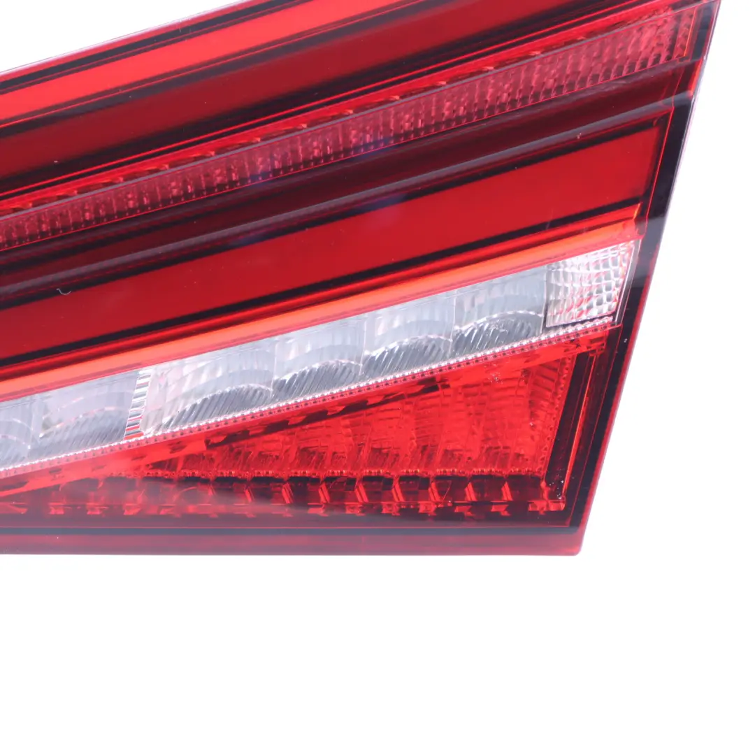 Audi S3 8V Lampa W Klapę Bagażnika Prawa Tylna Prawy Tył - SKU 8V4945094C - Numer Części 8V4945094C