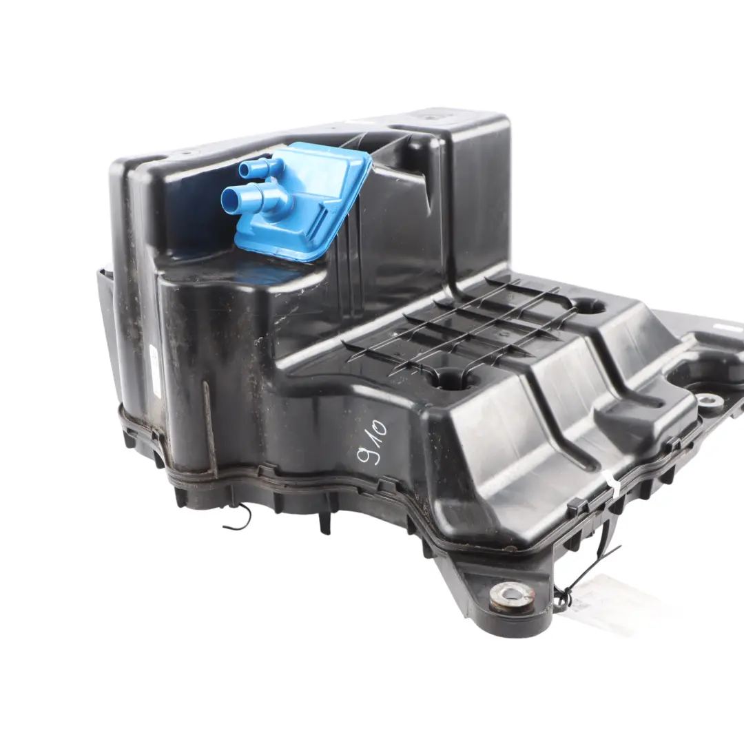Reservoir to Audi A4 B9 A5 F5 2.0 TDI Ad Blue Tank with Part number 8W0131878BN Audi A4 B9 A5 F5 2.0 TDI Ad Blue Tank Reservoir - SKU 8W0131878BN - Part number 8W0131878BN