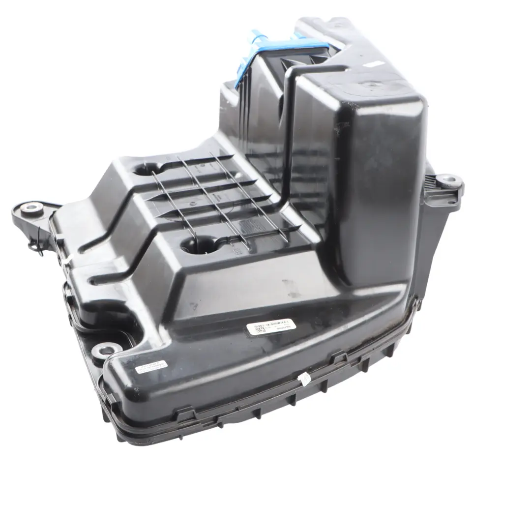 Reservoir to Audi A4 B9 A5 F5 2.0 TDI Ad Blue Tank with Part number 8W0131878BN Audi A4 B9 A5 F5 2.0 TDI Ad Blue Tank Reservoir - SKU 8W0131878BN - Part number 8W0131878BN