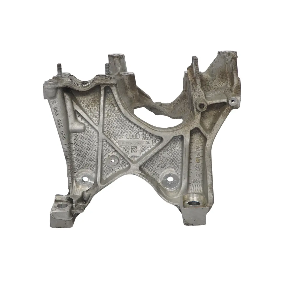 Support De Sous Châssis Avant Droit 45 TFSI DKNA pour Audi A5 F5 à propos du numéro de pièce 8W0399296E Audi A5 F5 Support De Sous Châssis Avant Droit 45 TFSI DKNA - SKU 8W0399296E - Numéro de pièce 8W0399296E