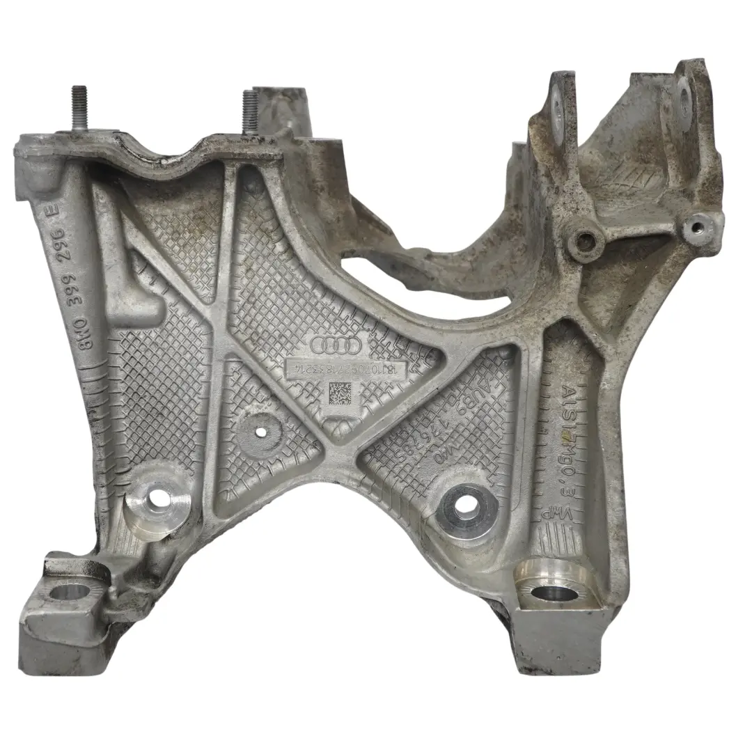 Soporte Subchasis Delantero Derecho 45 TFSI DKNA para Audi A5 F5 con número de pieza 8W0399296E Audi A5 F5 Soporte Subchasis Delantero Derecho 45 TFSI DKNA - SKU 8W0399296E - Número de pieza 8W0399296E