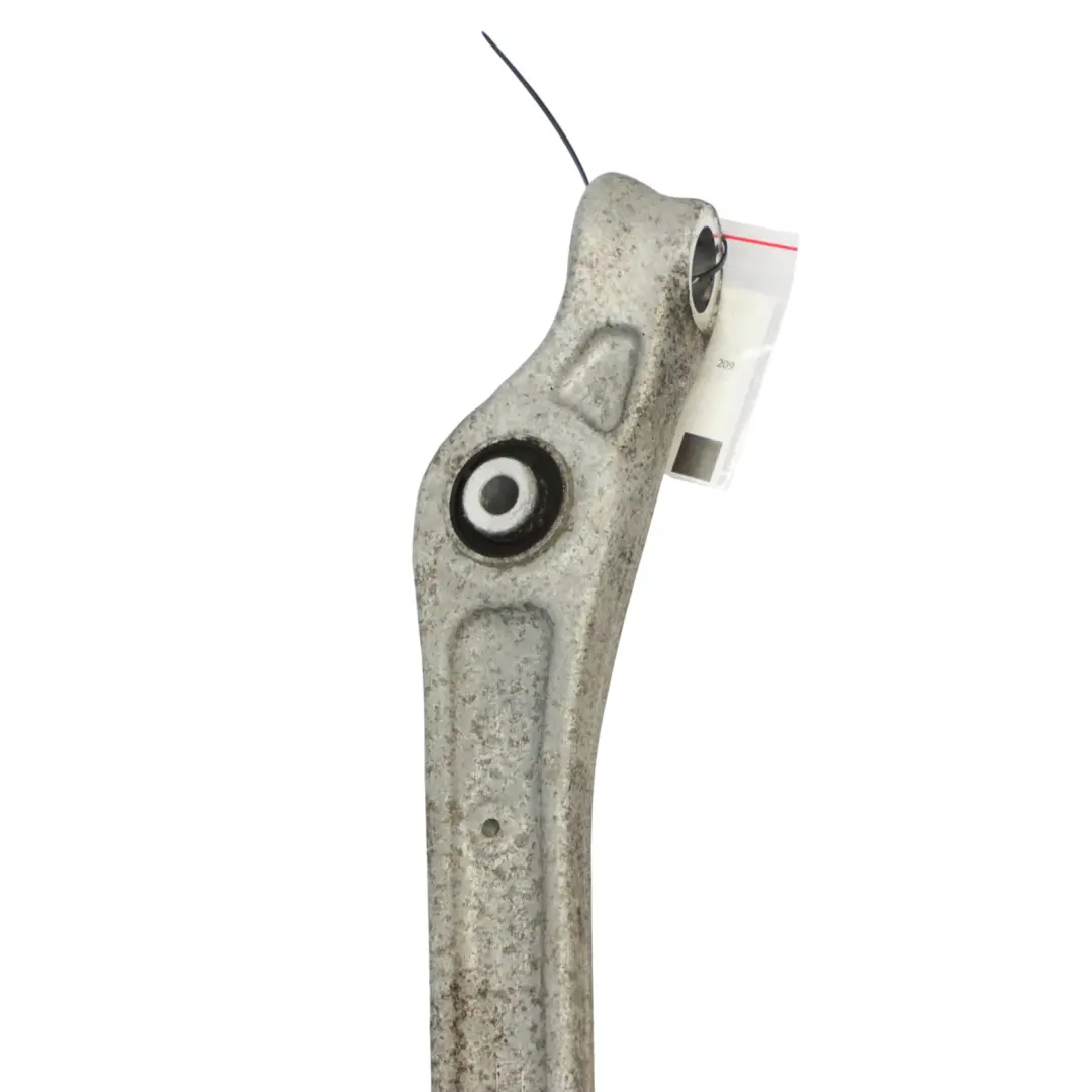 Braccio oscilante sospensione anteriore superiore sinistro per Audi A5 F5 con numero di parte 8W0407151C Audi A5 F5 Braccio oscilante sospensione anteriore superiore sinistro - SKU 8W0407151C - Numero di parte 8W0407151C