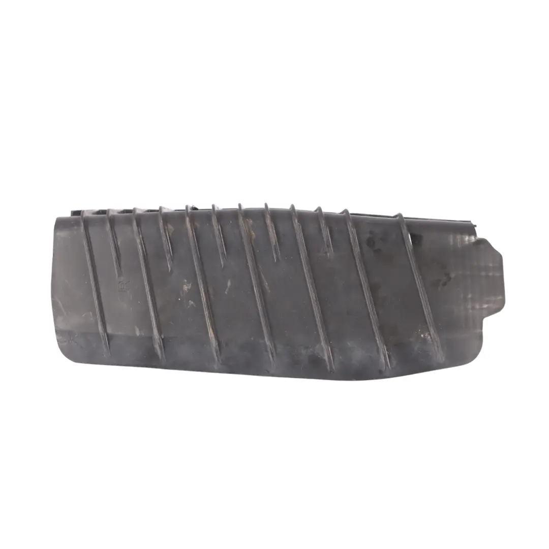 Audi A4 B9 Couvercle garniture inférieure bras commande arrière droit - SKU 8W0505416D - Numéro de pièce 8W0505416D