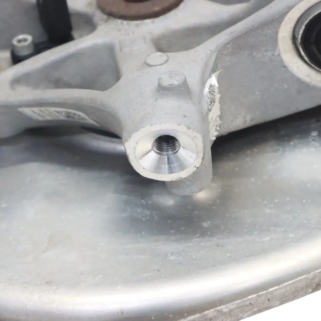 Audi A4 B9 Support de roue arrière gauche Support de moyeu Disque de frein - SKU 8W0505431S-1 - Numéro de pièce 8W0505431S