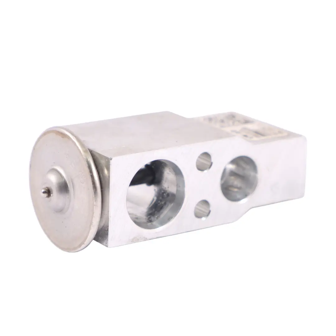 Audi A4 B9 A5 F5 Válvula de Expansión Aire Acondicionado A/C - SKU 8W0816679 - Número de pieza 8W0816679