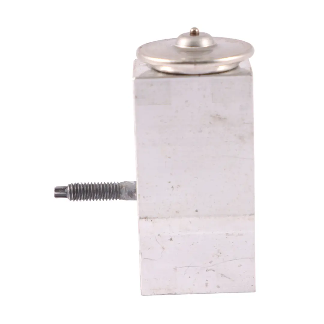 Valvola di espansione aria condizionata A/C per Audi A4 B9 A5 F5 con numero di parte 8W0816679 Audi A4 B9 A5 F5 Valvola di espansione aria condizionata A/C - SKU 8W0816679 - Numero di parte 8W0816679