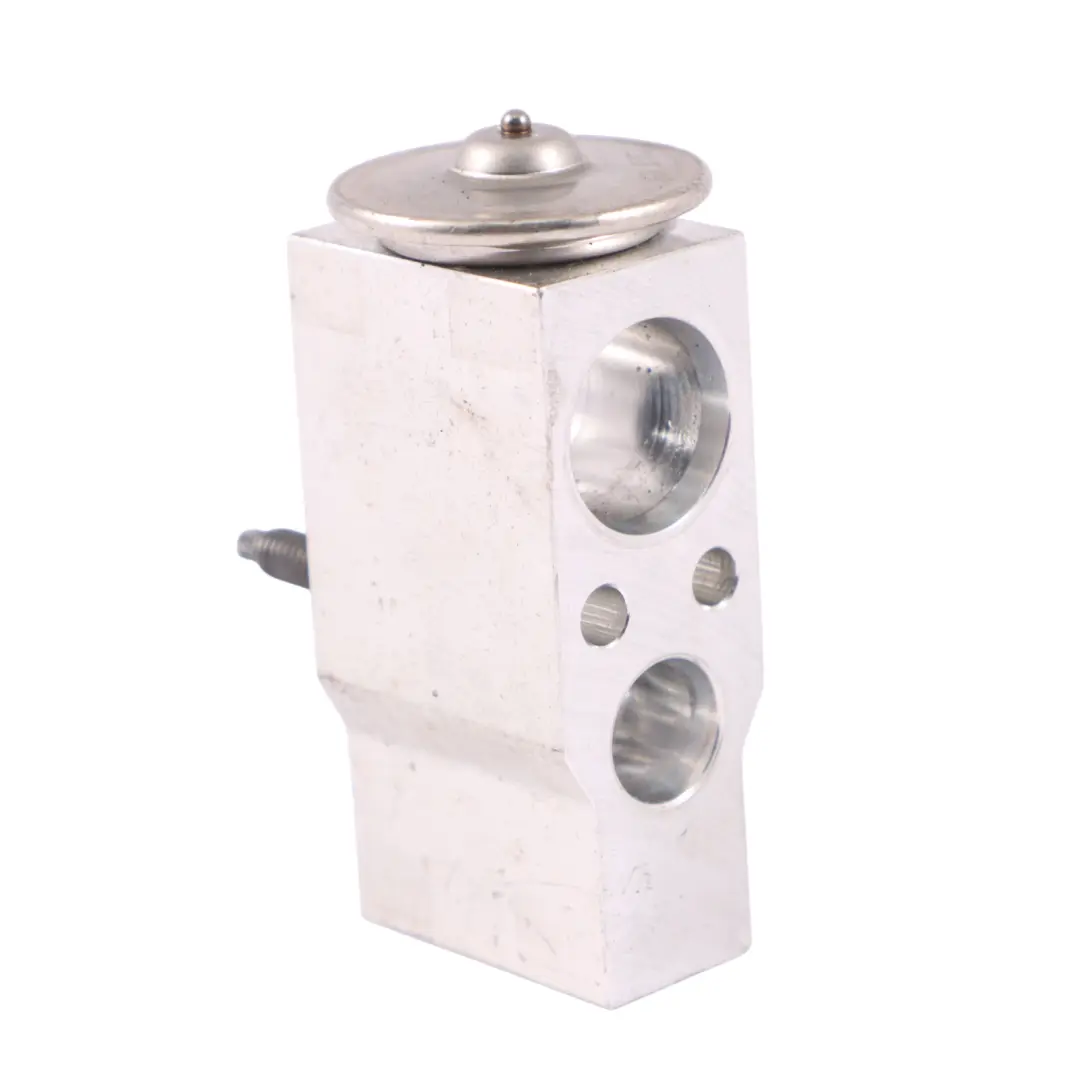 Valvola di espansione aria condizionata A/C per Audi A4 B9 A5 F5 con numero di parte 8W0816679 Audi A4 B9 A5 F5 Valvola di espansione aria condizionata A/C - SKU 8W0816679 - Numero di parte 8W0816679