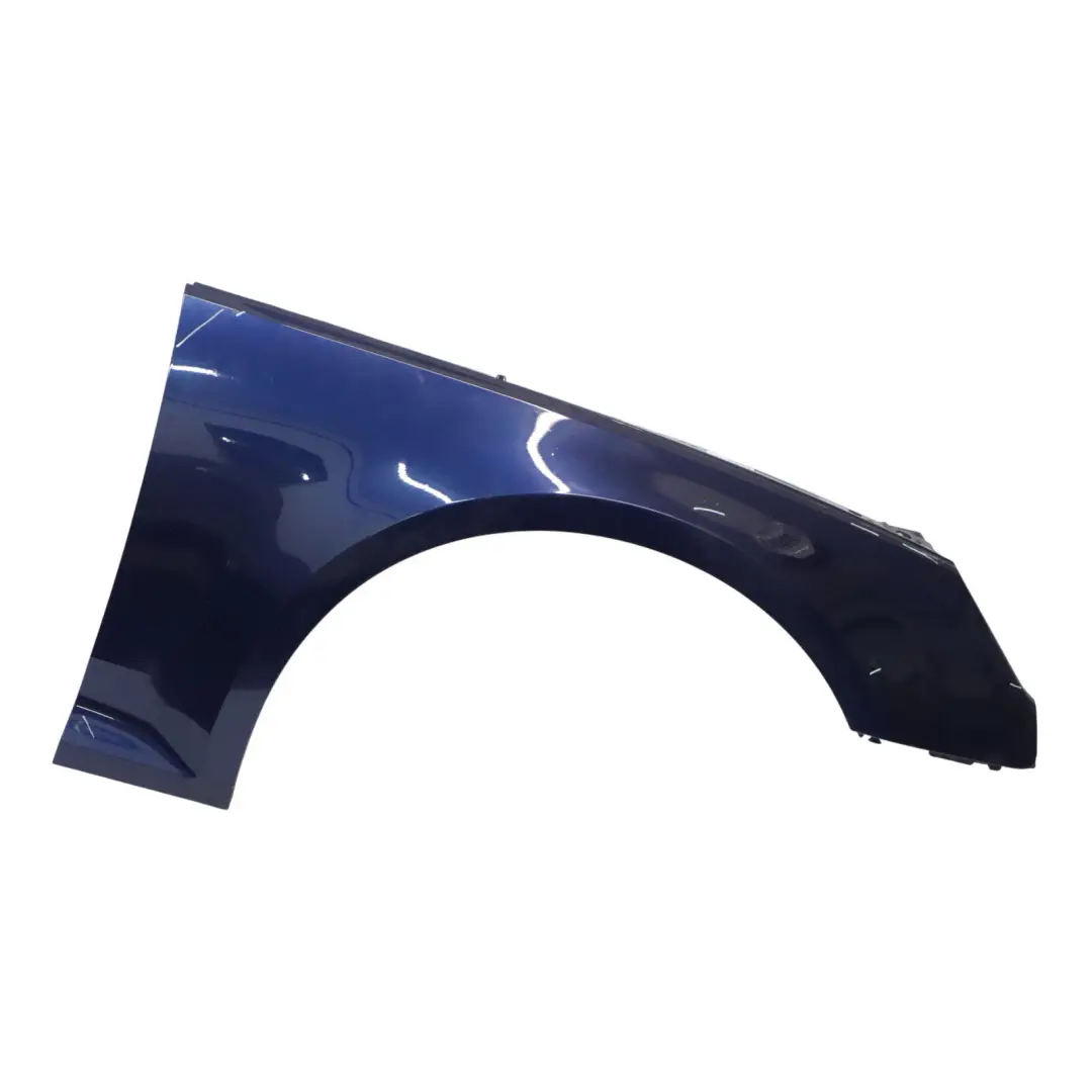 Pannello Laterale Anteriore Destro Parafango Navara Blue - H5X per Audi A4 B9 con numero di parte 8W0821106A Audi A4 B9 Pannello Laterale Anteriore Destro Parafango Navara Blue - H5X - SKU 8W0821106A-NAB - Numero di parte 8W0821106A