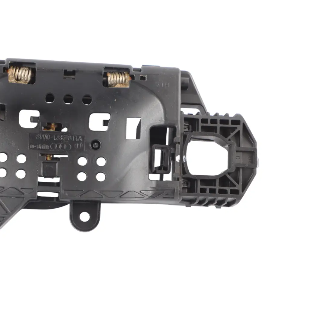 Porta Esterna Maniglia Supporto Supporto Sinistro per Audi A4 B9 A5 F5 con numero di parte 8W0837811A Audi A4 B9 A5 F5 Porta Esterna Maniglia Supporto Supporto Sinistro - SKU 8W0837811A-1 - Numero di parte 8W0837811A