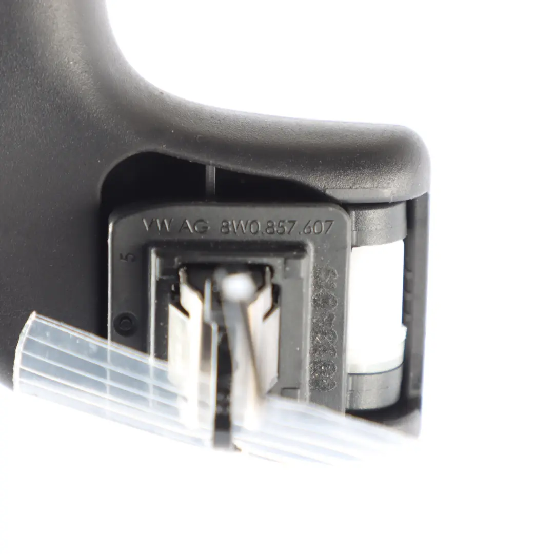 Poignée Maintien Toit Intérieur Noire pour Audi A4 B9 A5 F5 à propos du numéro de pièce 8W0857607 Audi A4 B9 A5 F5 Poignée Maintien Toit Intérieur Noire - SKU 8W0857607-1 - Numéro de pièce 8W0857607