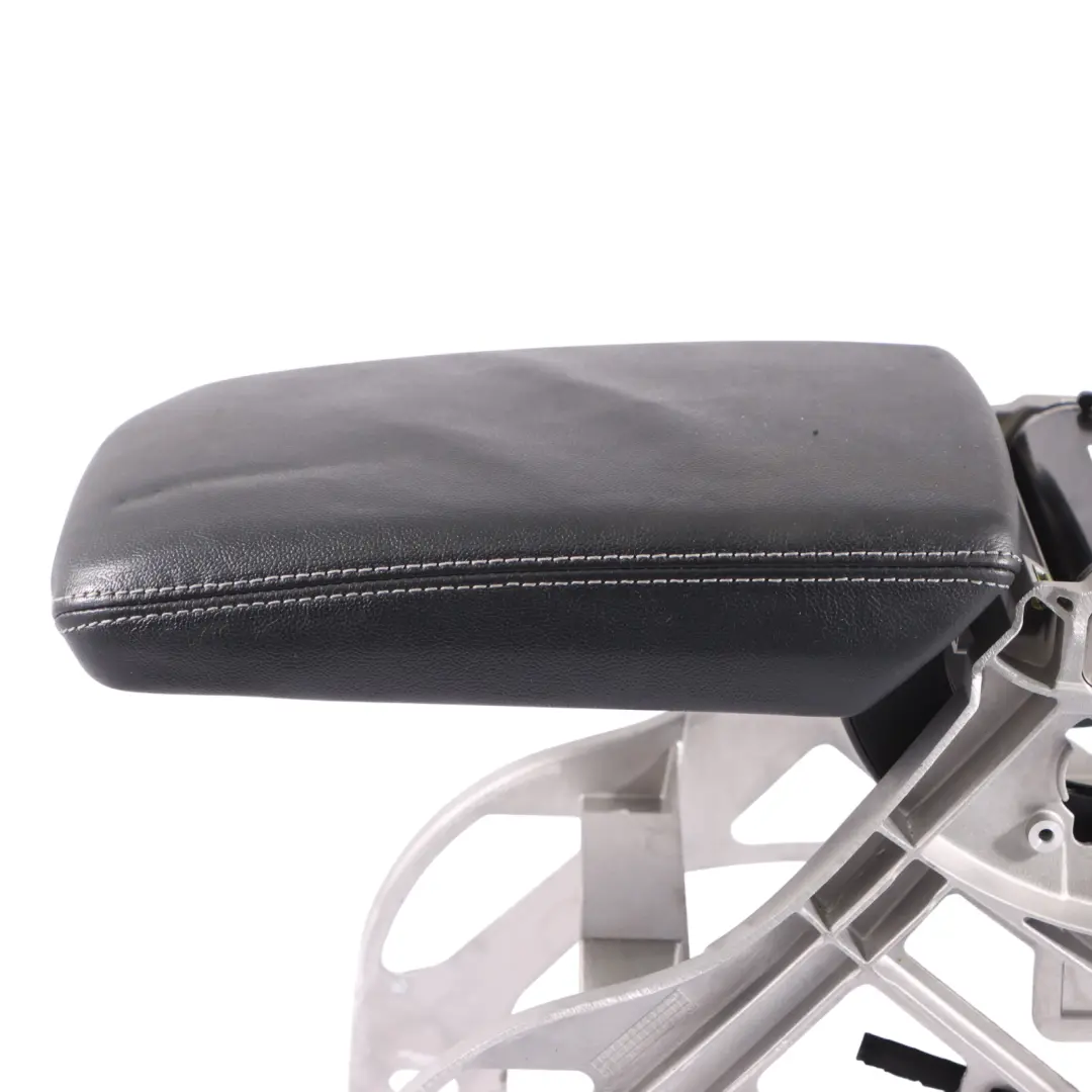 Reposabrazos delantero consola central funda cuero negra para Audi A5 F5 con número de pieza 8W0864283A Audi A5 F5 Reposabrazos delantero consola central funda cuero negra - SKU 8W0864283A - Número de pieza 8W0864283A