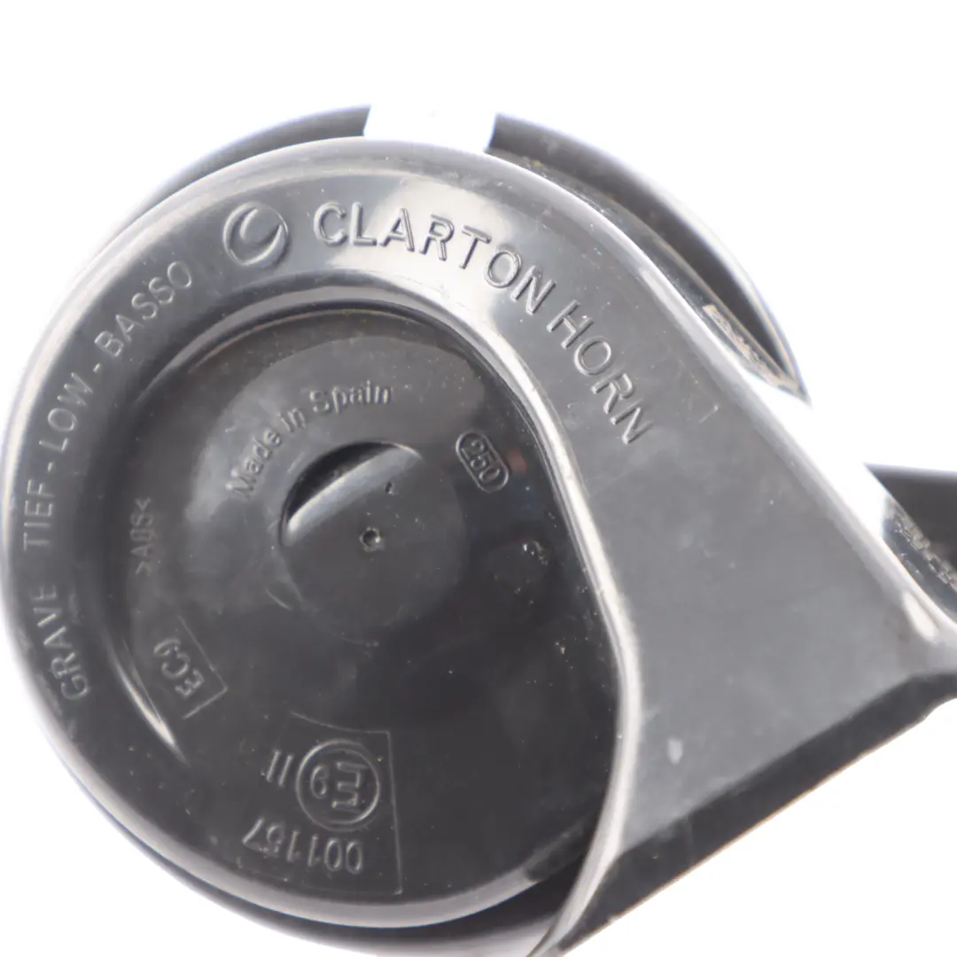 Audi A4 B9 Alarm Sirene Horn Signal Tiefer Ton Fanfare Rechts Seite - SKU 8W0951221 - Teilenummer 8W0951221