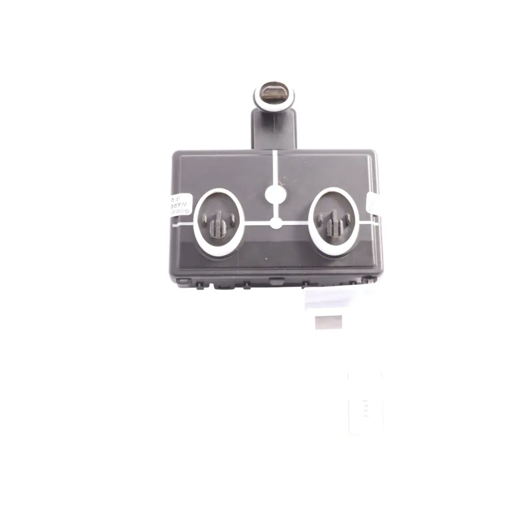 Modulo Controllo Porta Anteriore ECU Lato Passeggero per Audi A4 B9 A5 F5 con numero di parte 8W0959592M Audi A4 B9 A5 F5 Modulo Controllo Porta Anteriore ECU Lato Passeggero - SKU 8W0959592M - Numero di parte 8W0959592M