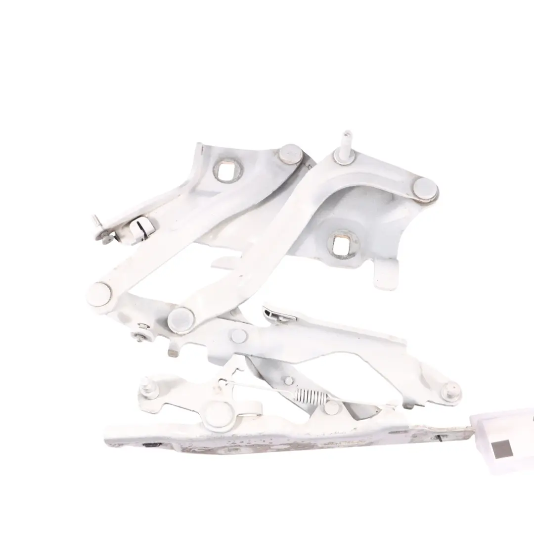 Audi A5 F5 Charnière capot gauche Glacier White Pearl - S9R 8W6823301E - SKU 8W6823301E-MGW - Numéro de pièce 8W6823301E-MGW