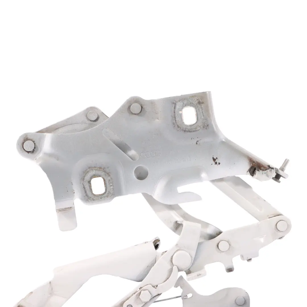 Audi A5 F5 Charnière capot gauche Glacier White Pearl - S9R 8W6823301E - SKU 8W6823301E-MGW - Numéro de pièce 8W6823301E-MGW