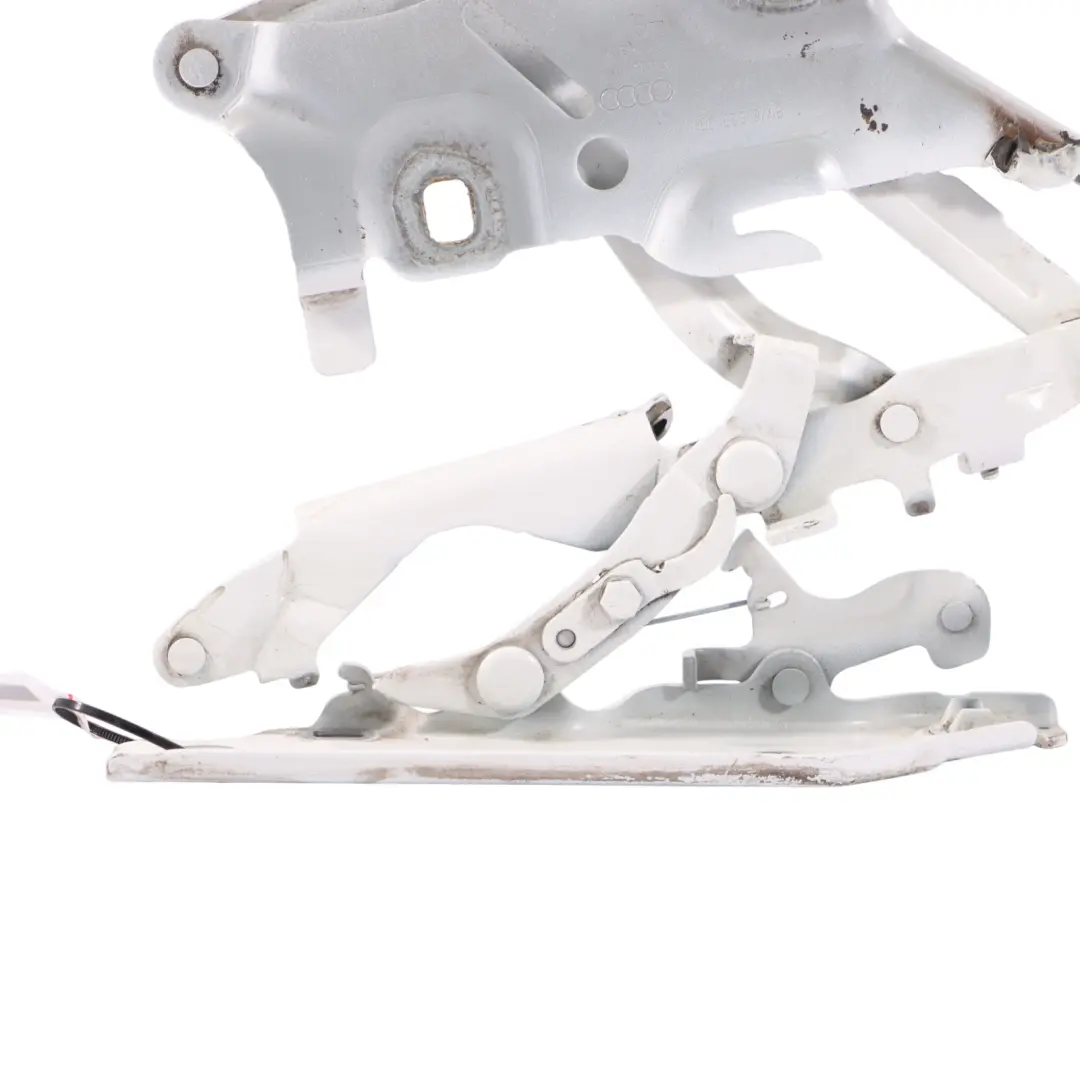 Audi A5 F5 Charnière capot gauche Glacier White Pearl - S9R 8W6823301E - SKU 8W6823301E-MGW - Numéro de pièce 8W6823301E-MGW