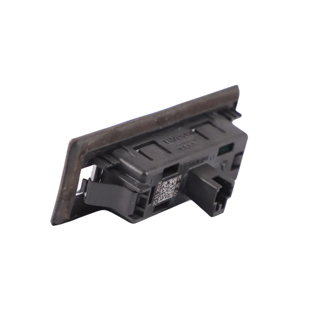 Audi A5 F5 Lámpara de luz de matrícula trasera para - SKU 8W6943021A - Número de pieza 8W6943021A