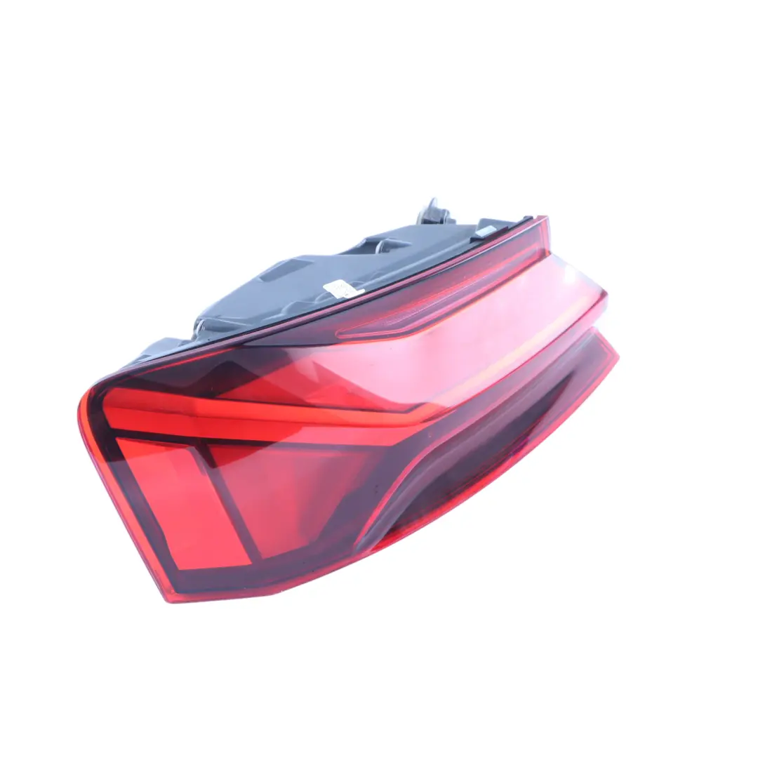 Luz Trasera Matrix LED Exterior Izquierda para Audi A5 F5 con número de pieza 8W6945091AA Audi A5 F5 Luz Trasera Matrix LED Exterior Izquierda - SKU 8W6945091AA - Número de pieza 8W6945091AA