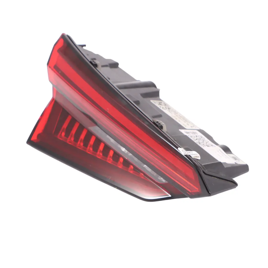 Feu arrière Coffre Hayon Feu intérieur Gauche pour Audi A5 F5 à propos du numéro de pièce 8W6945093J Audi A5 F5 Feu arrière Coffre Hayon Feu intérieur Gauche - SKU 8W6945093J - Numéro de pièce 8W6945093J