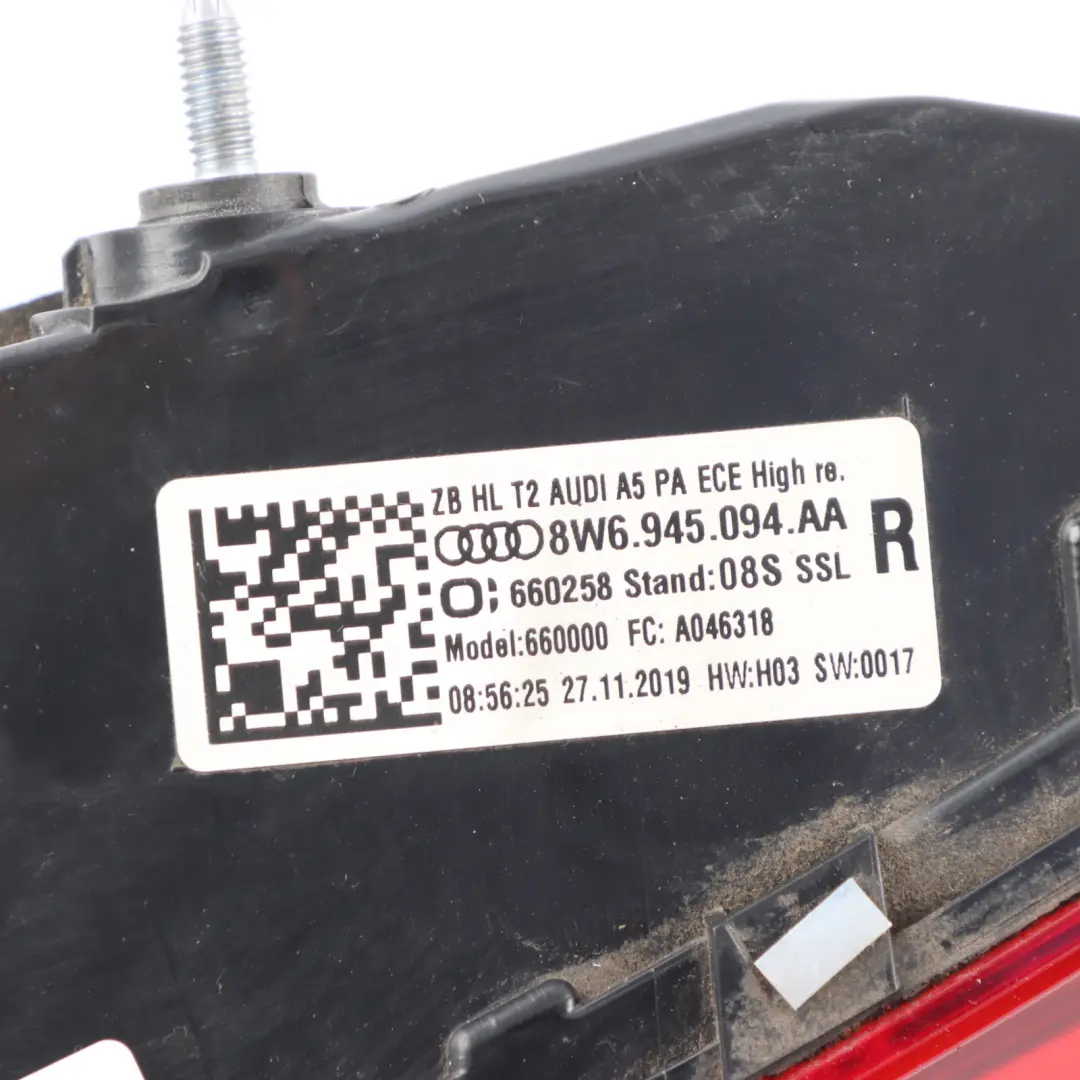 Audi A5 F5 Feu Arrière LED Matrix Pour Hayon Intérieur Droit - SKU 8W6945094AA - Numéro de pièce 8W6945094AA