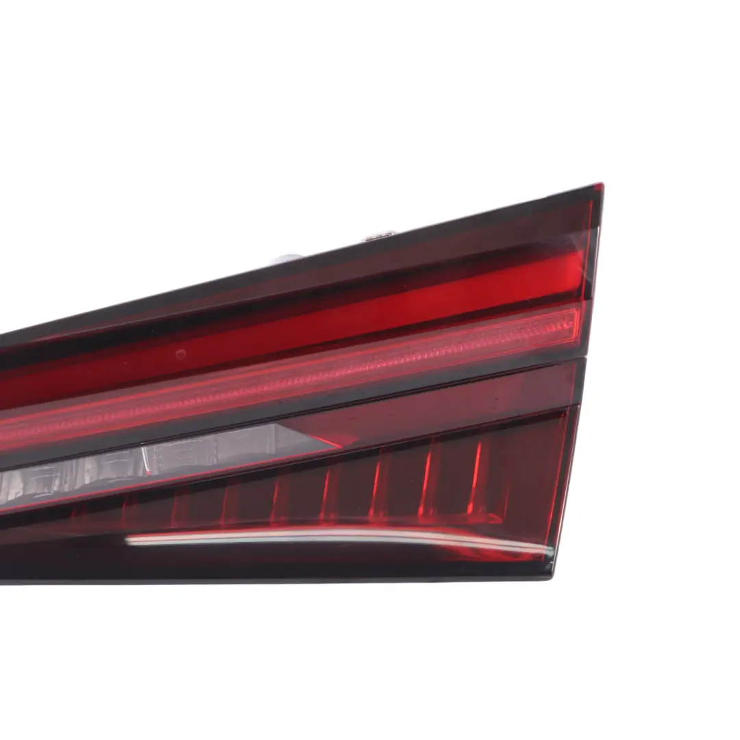 Audi A5 F5 Luz trasera maletero portón interior derecha lado exterior - SKU 8W6945094J - Número de pieza 8W6945094J